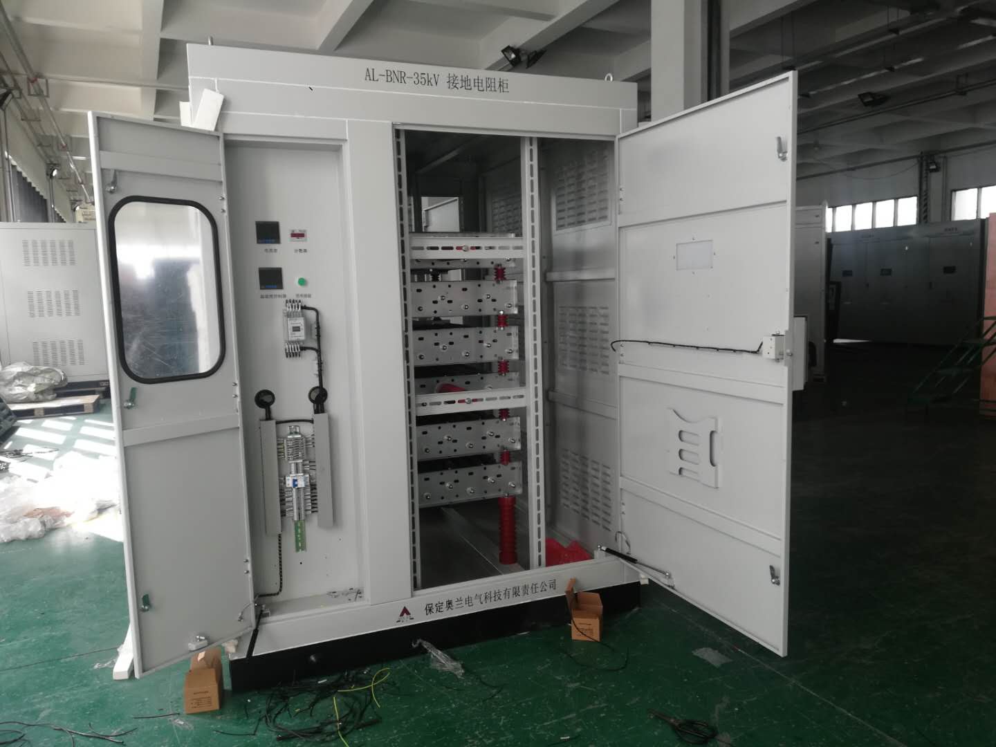 渤中25-1南油田WHPF平台工艺流程扩容项目35KV接地电阻柜完工检验